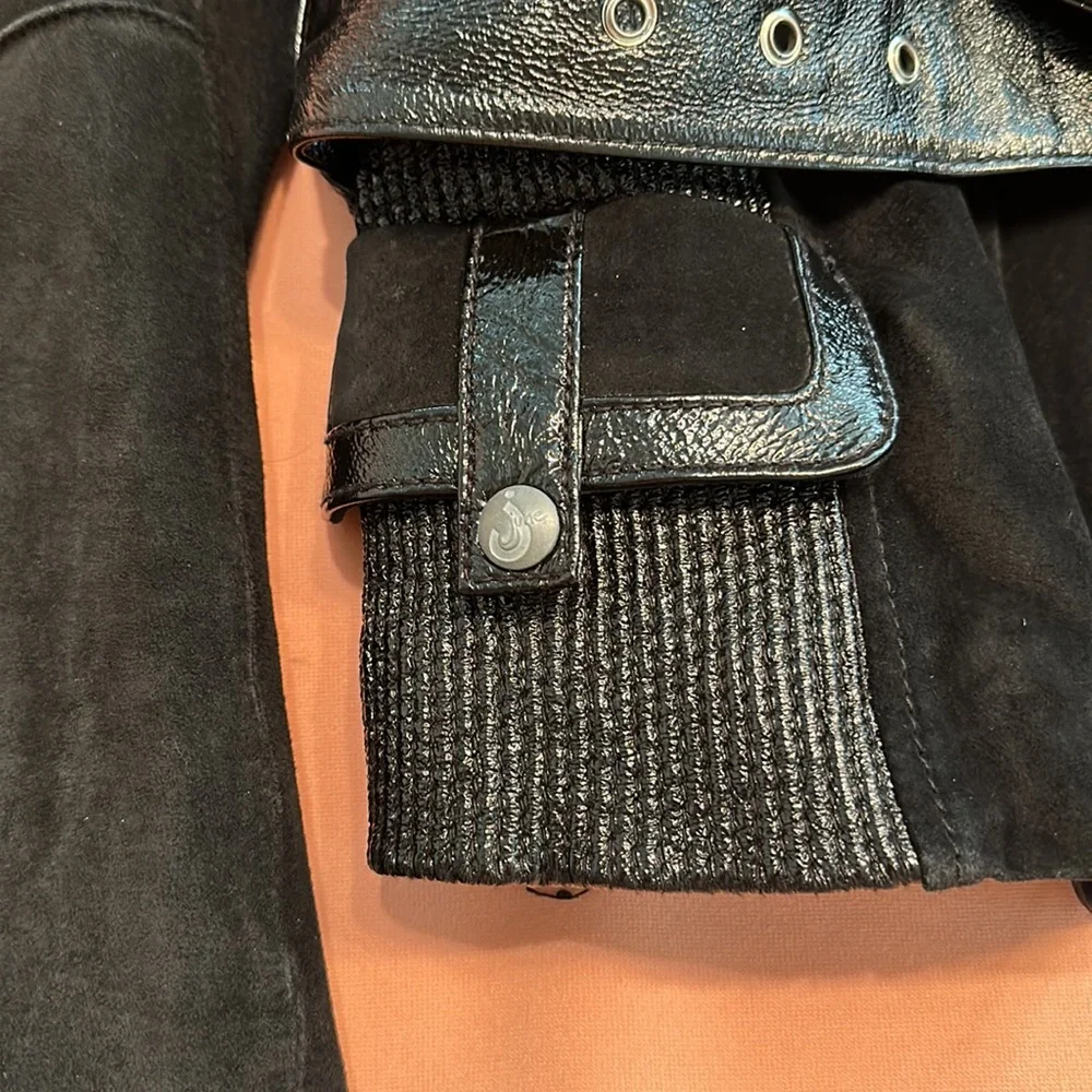 New Suede and leather jacket. Size medium. Black.
